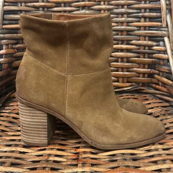 Lucky Brand Brown Suede Ankle Booties Ankle Boots Chunky Heels Shoes - Picture 4 of 12